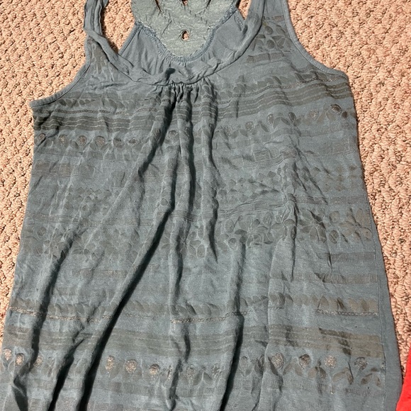 Tank shirt bundle - Picture 2 of 5